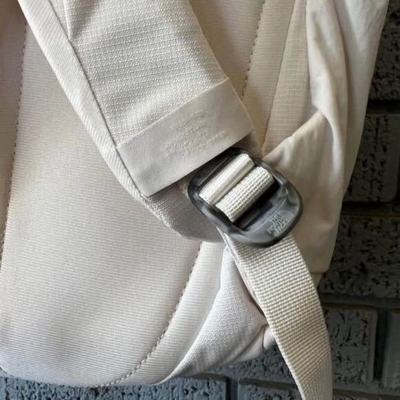 NWT North Face Isabella 3.0 Backpack - Picture 7 of 9